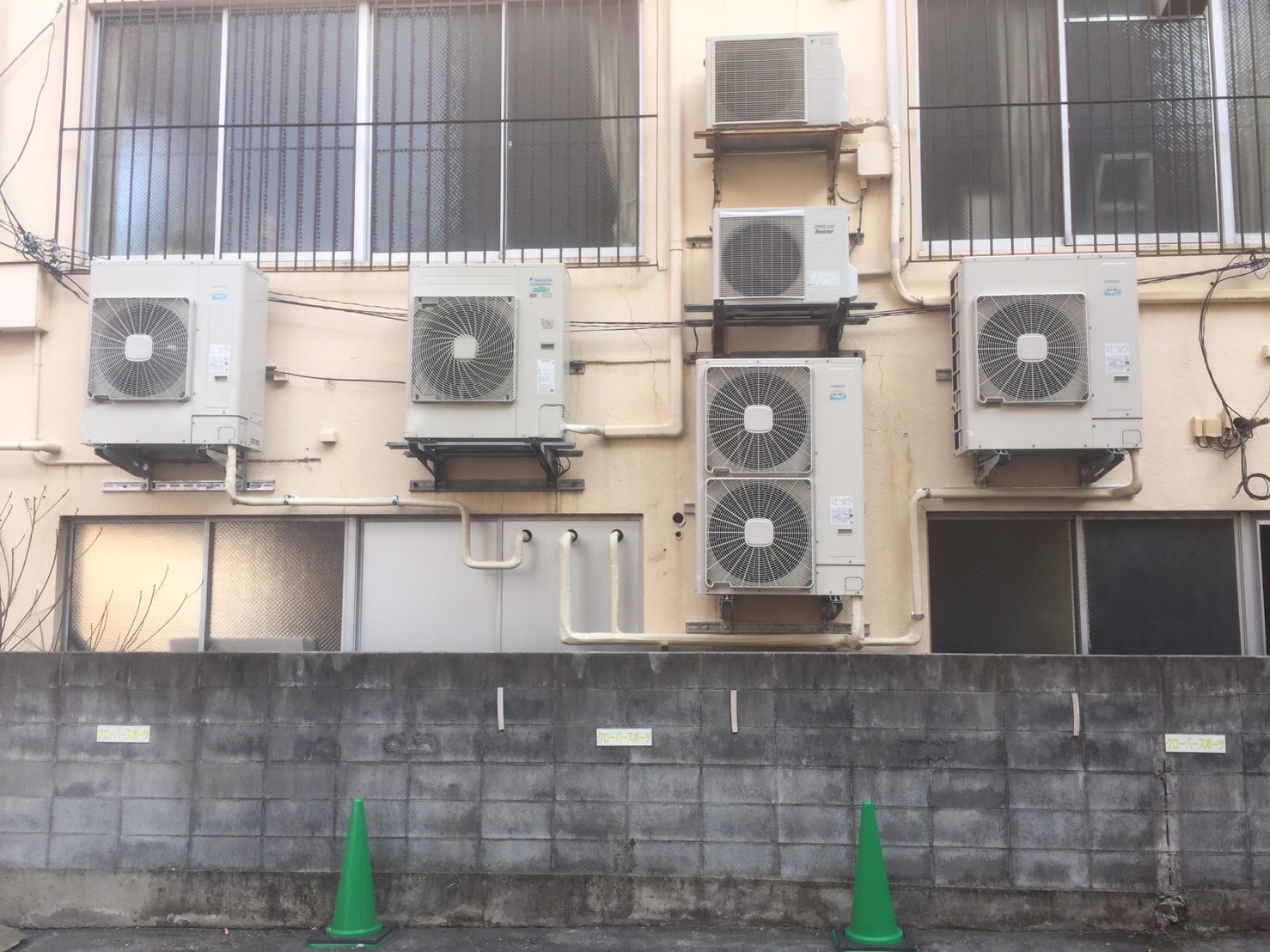 室外機